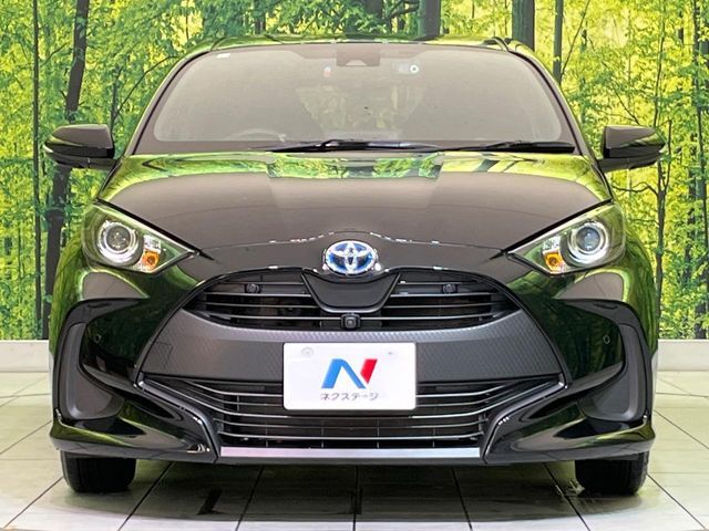 TOYOTA YARIS HYBRID 2021
