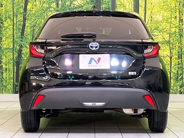 TOYOTA YARIS HYBRID 2021