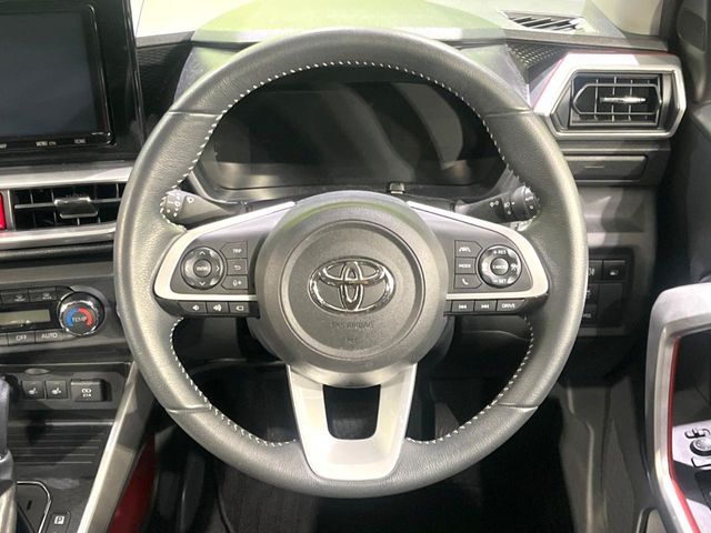 TOYOTA RAIZE HYBRID 2021