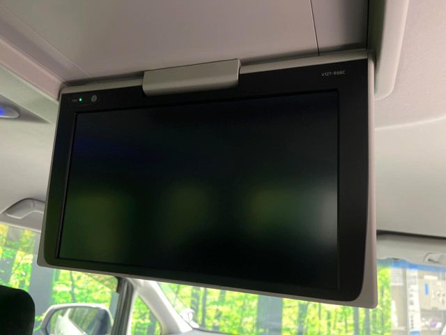 TOYOTA VELLFIRE 2017