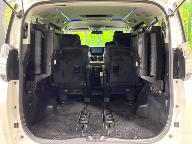 TOYOTA VELLFIRE 2017