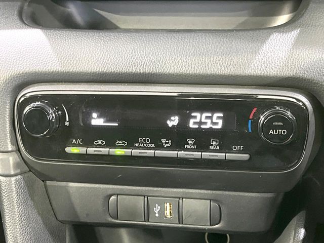 TOYOTA YARIS HYBRID 2022