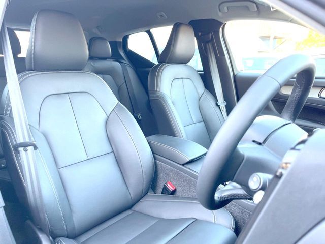 VOLVO VOLVO XC40 2024