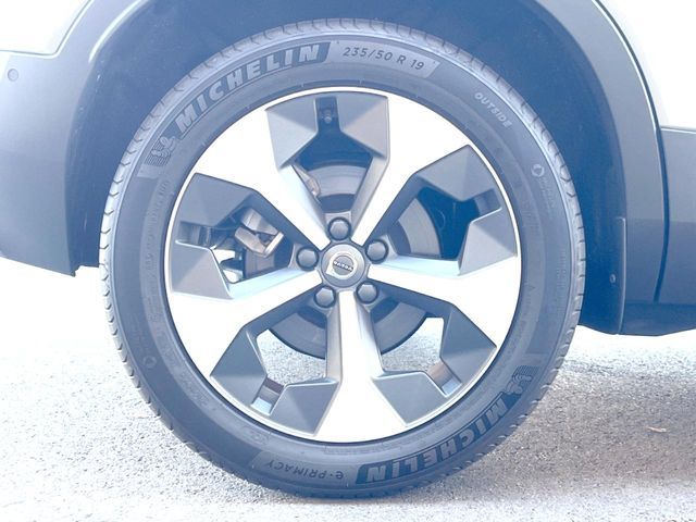 VOLVO VOLVO XC40 2024