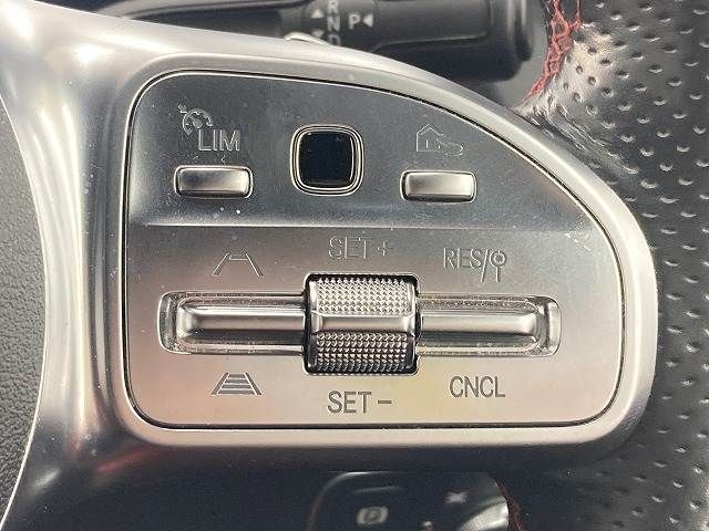 MERCEDES BENZ MERCEDES BENZ GLA class 2020