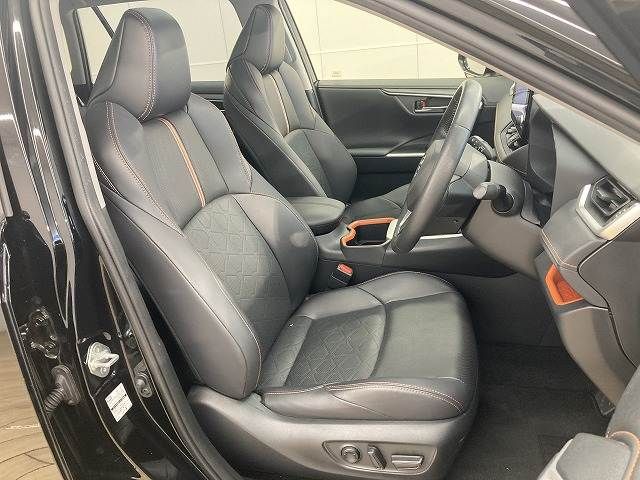 TOYOTA RAV4 4WD 2023