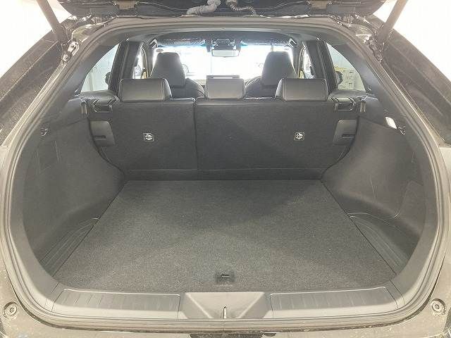 TOYOTA HARRIER 2WD 2024