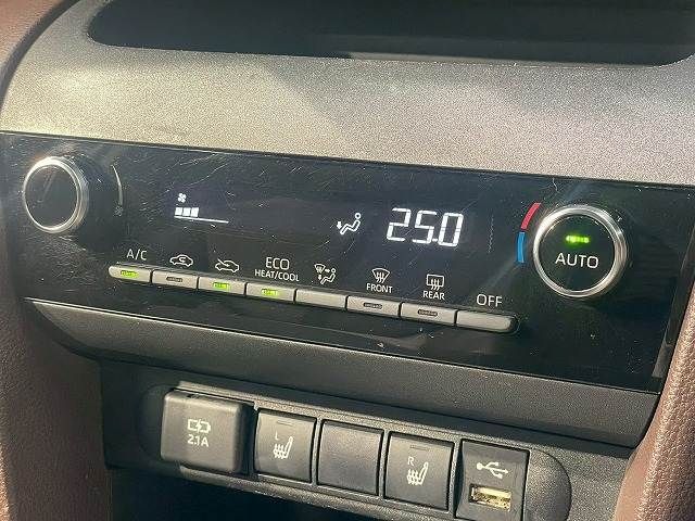 TOYOTA YARIS CROSS 2021