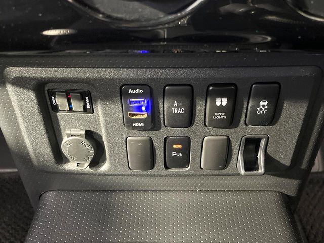 TOYOTA FJ CRUISER 4WD 2014