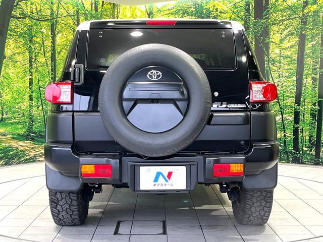 TOYOTA FJ CRUISER 4WD 2014