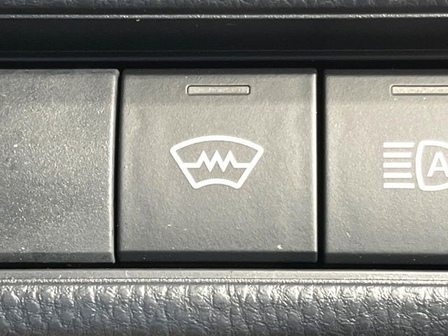 TOYOTA PRIUS 4WD 2023