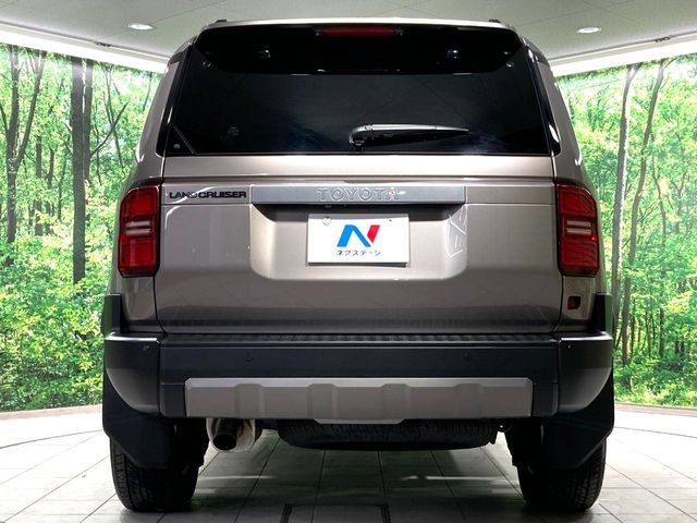 TOYOTA LANDCRUISER 250 2024