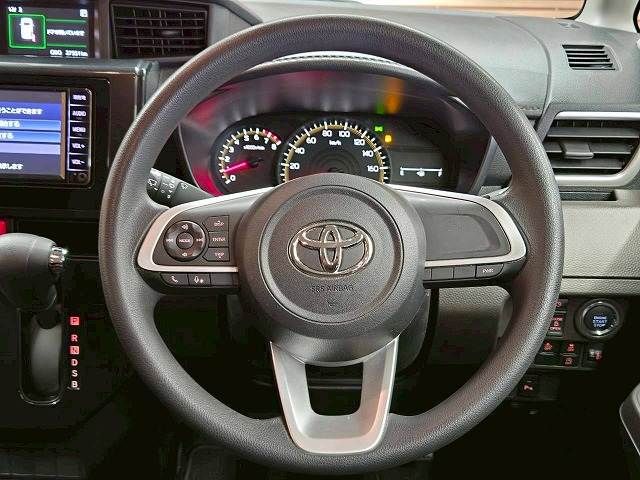 TOYOTA ROOMY 2021