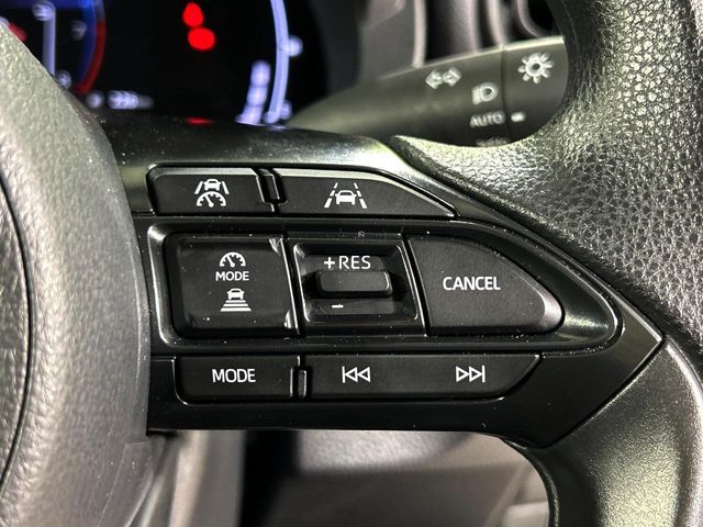 TOYOTA YARIS CROSS 2025