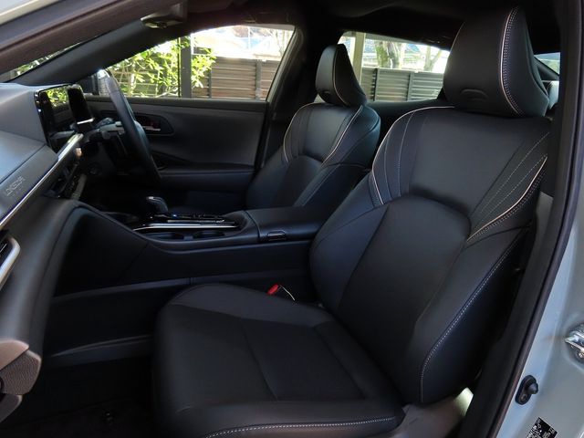 TOYOTA CROWN CROSSOVER 2025