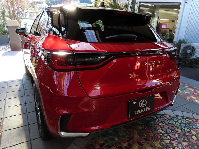 TOYOTA LEXUS LBX 2025