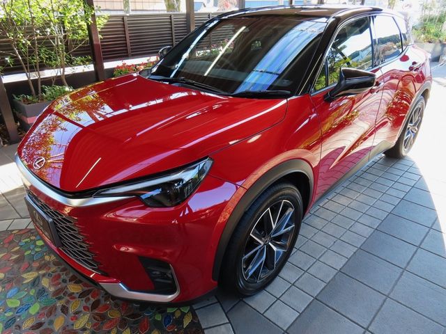 TOYOTA LEXUS LBX 2025