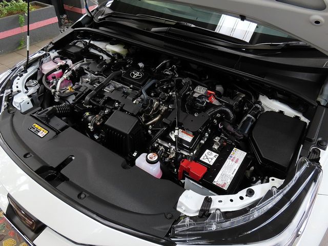 TOYOTA COROLLA sedan HYBRID 2025
