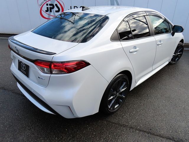 TOYOTA COROLLA sedan HYBRID 2025