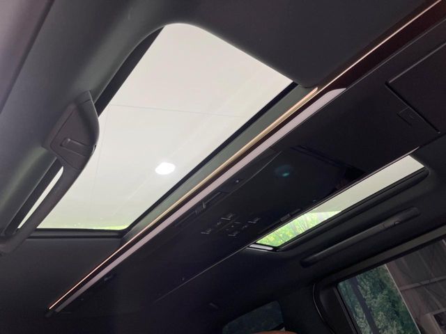 TOYOTA VELLFIRE  HYBRID 2023