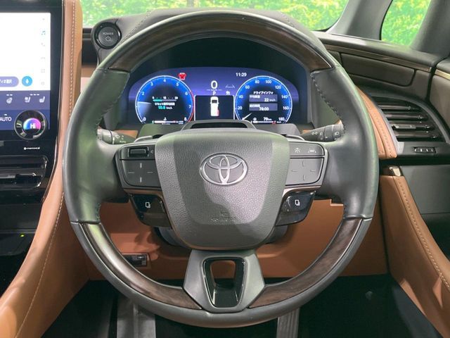 TOYOTA VELLFIRE  HYBRID 2023