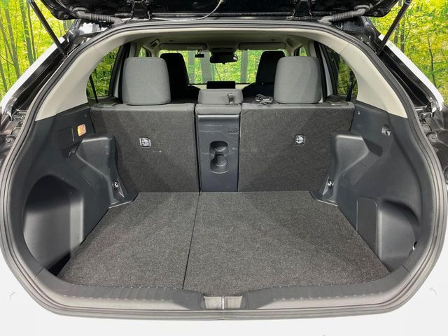 TOYOTA YARIS CROSS 2025