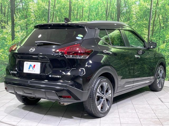 NISSAN KICKS 2021