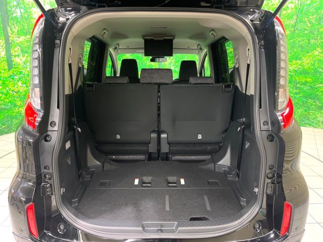 TOYOTA SIENTA HYBRID 2023