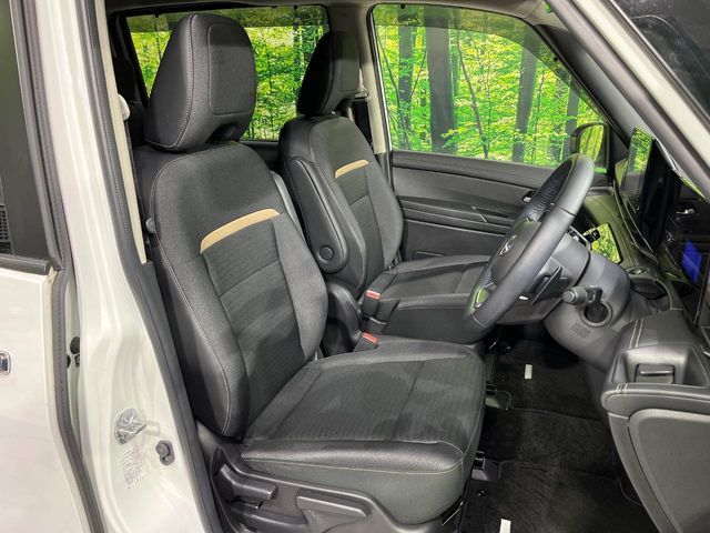 NISSAN SERENA  WG 4WD 2023