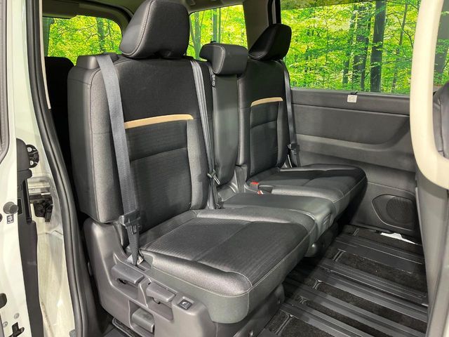 NISSAN SERENA  WG 4WD 2023