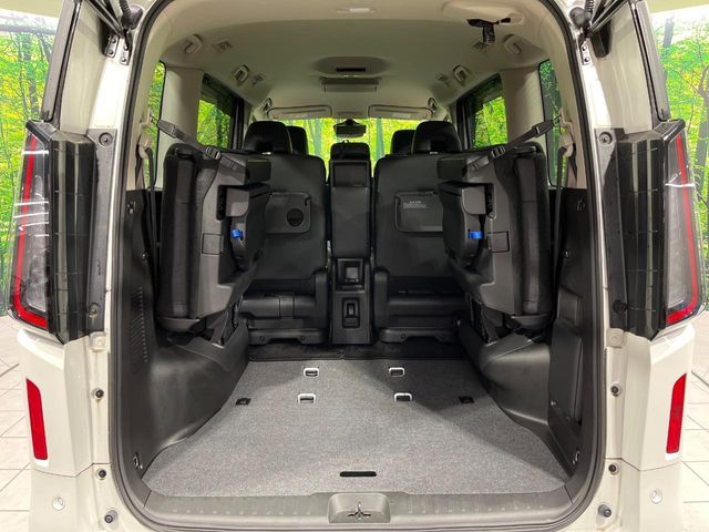 NISSAN SERENA  WG 4WD 2023