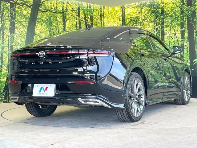 TOYOTA CROWN CROSSOVER 2023