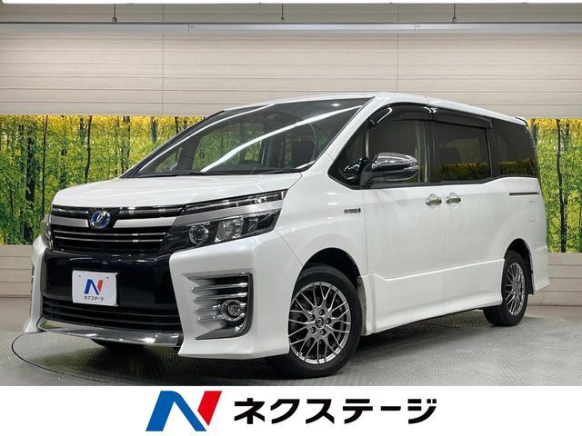 TOYOTA VOXY HYBRID 2017