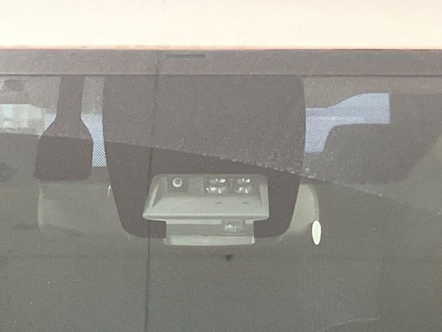 TOYOTA VOXY HYBRID 2017