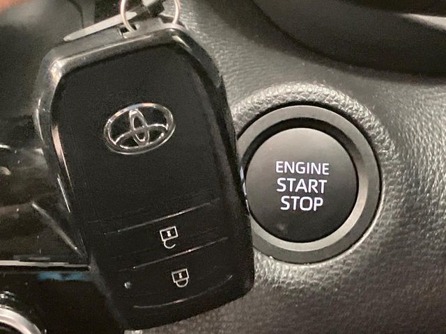 TOYOTA YARIS CROSS 2025