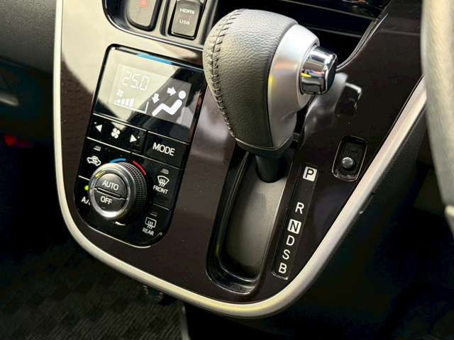 DAIHATSU MOVE CUSTOM 4WD 2022