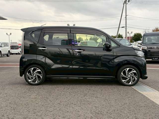 DAIHATSU MOVE CUSTOM 4WD 2022