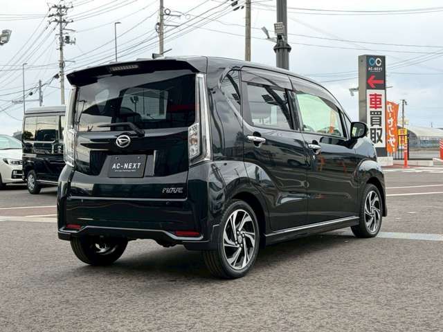 DAIHATSU MOVE CUSTOM 4WD 2022