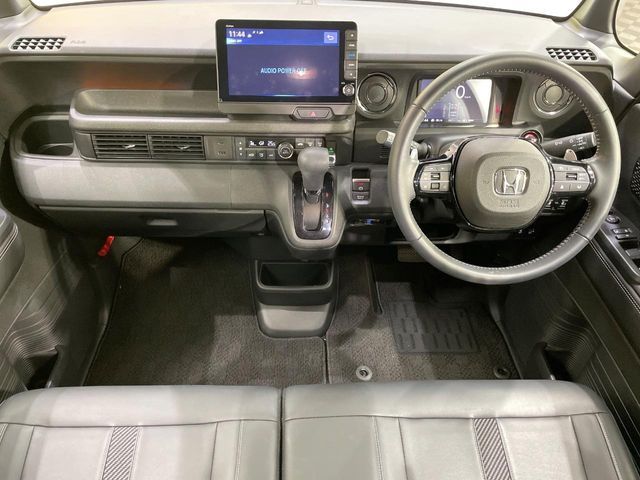 HONDA N BOX CUSTOM 2024