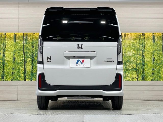 HONDA N BOX CUSTOM 2024