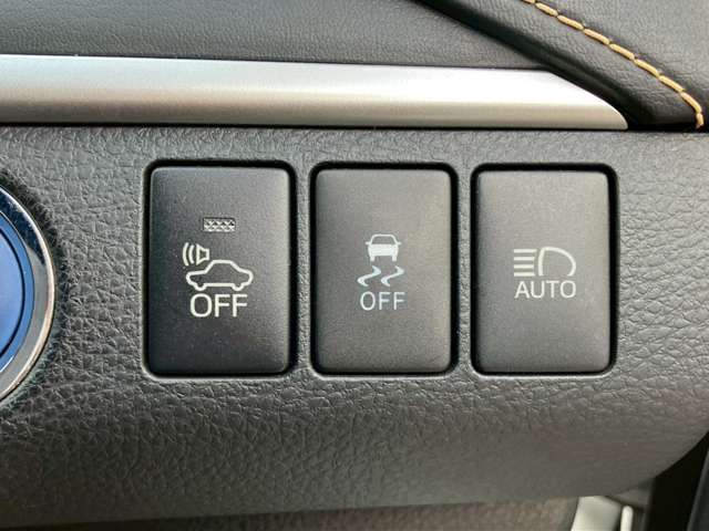 TOYOTA HARRIER HYBRID 2015