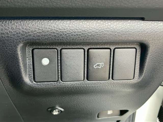 TOYOTA HARRIER HYBRID 2015