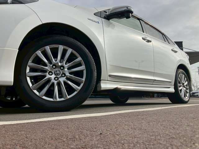 TOYOTA HARRIER HYBRID 2015