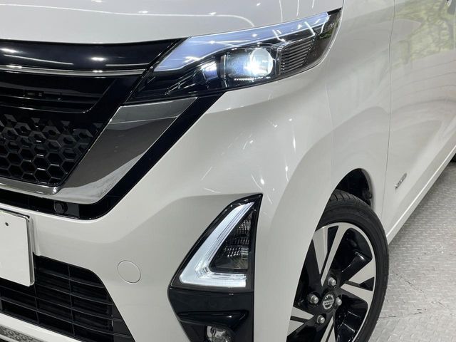 NISSAN ROOX 2021