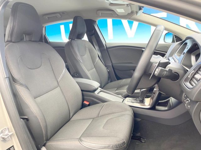 VOLVO VOLVO V40 CROSS COUNTRY 2017