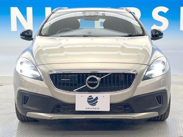 VOLVO VOLVO V40 CROSS COUNTRY 2017