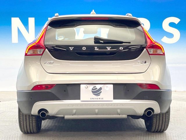 VOLVO VOLVO V40 CROSS COUNTRY 2017