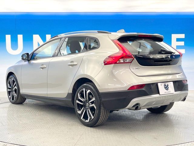 VOLVO VOLVO V40 CROSS COUNTRY 2017