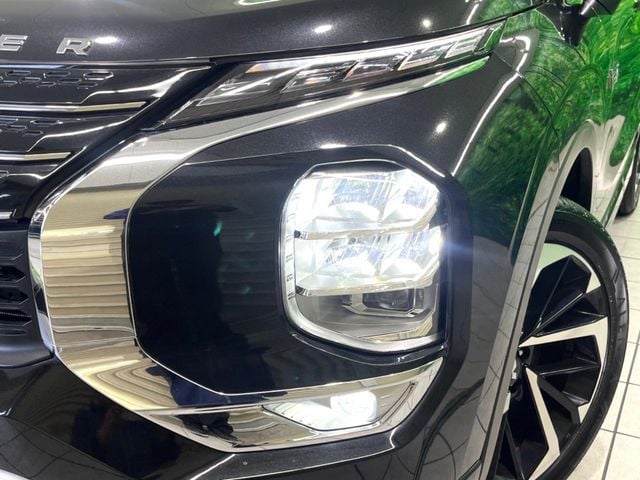 MITSUBISHI OUTLANDER PHEV 2023