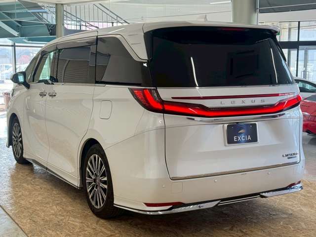 TOYOTA ???? LM500h 2024